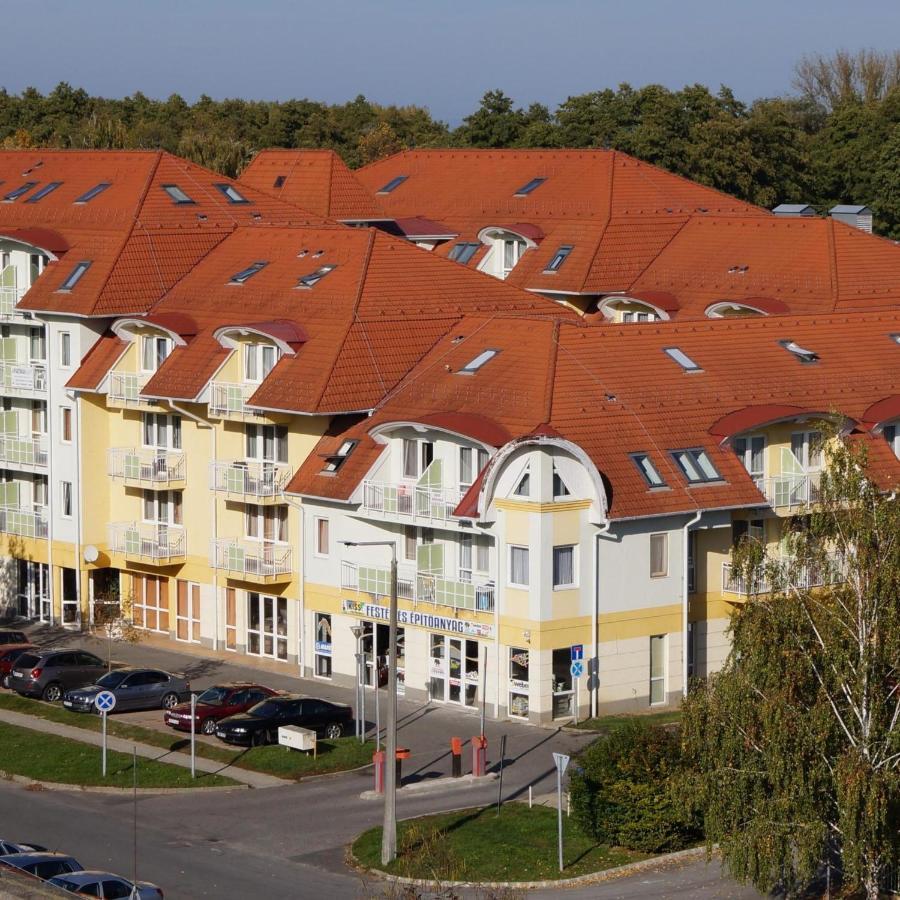 Tip Top Wellness Apartman Zalakaros Exteriör bild